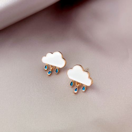 Dainty Cloud Raindrop Stud Earrings | HE3748